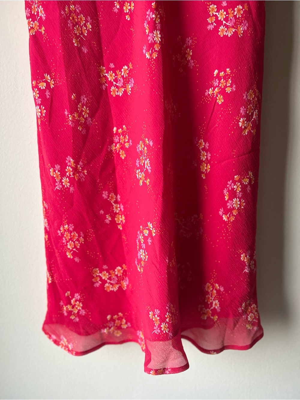 ANN TAYLOR 100% Silk Red Floral Flutter Sleeve Midi Dress Size 10 - Picture 3 of 8